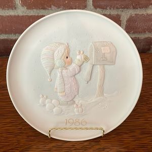 Precious Moments 1986 Plate “I’m Sending You A White Christmas”